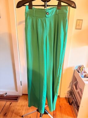 High-Waist Wide Leg Pants in Emerald Green